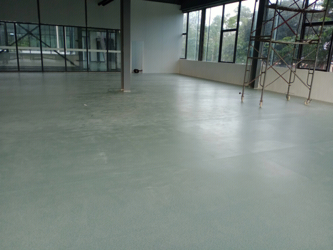 海南?？谒苣z地板安裝工程